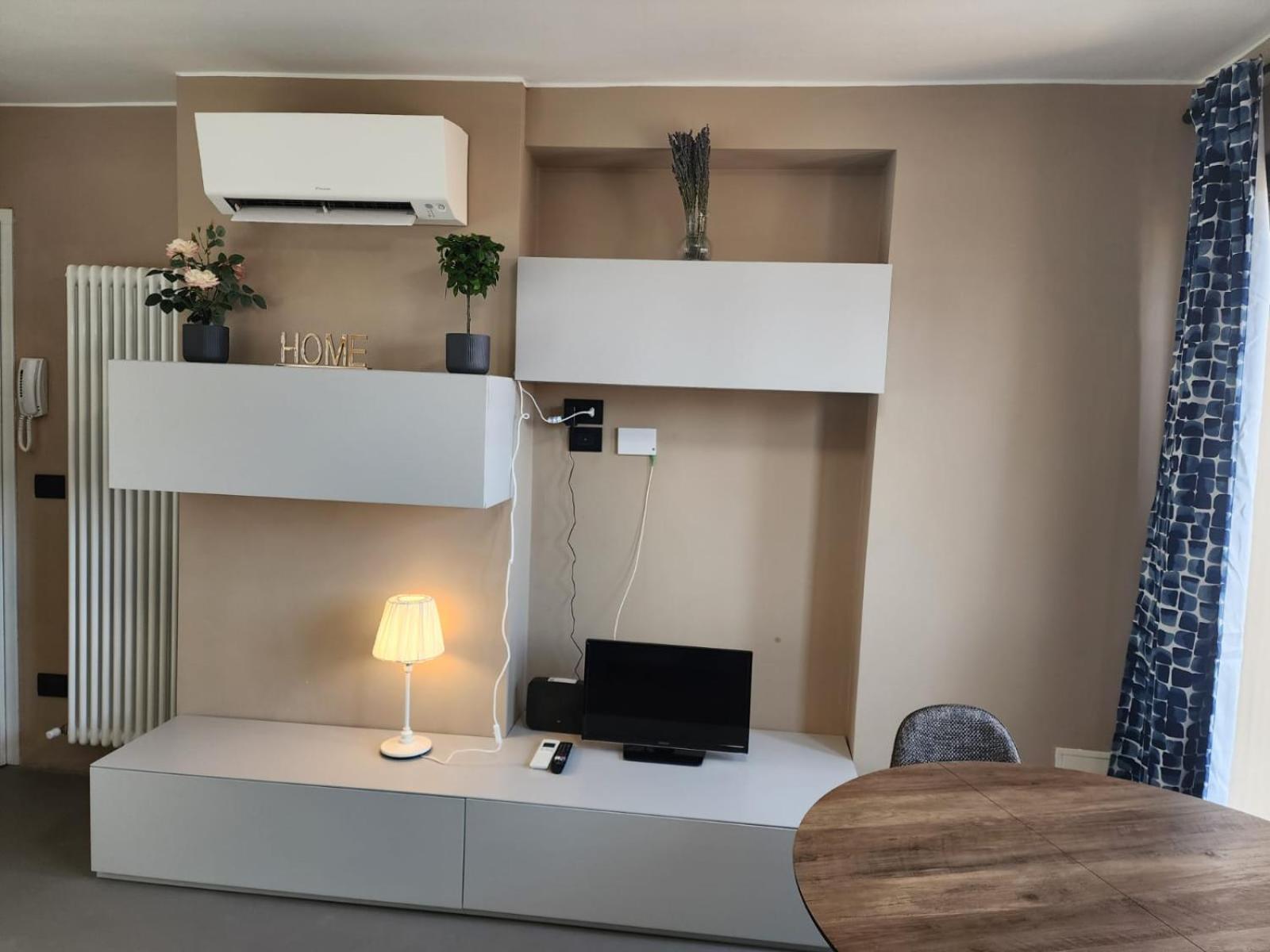 Tata'S Attico Apartment โบโลญญา ภายนอก รูปภาพ